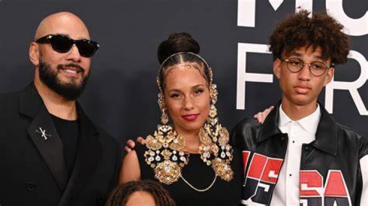 Alicia Keys: Exploring Her Sexuality And The Rumors Surrounding "Alicia Keys Gay"