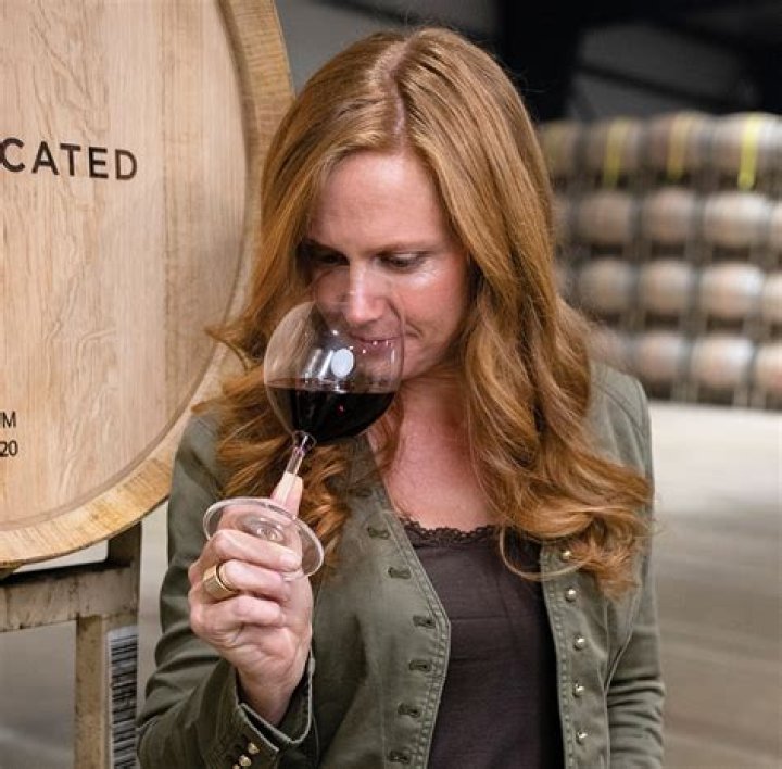 Amanda Ingram's Age & Untold Truths