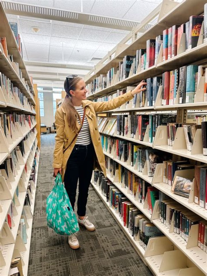 "Angela White In The Library"