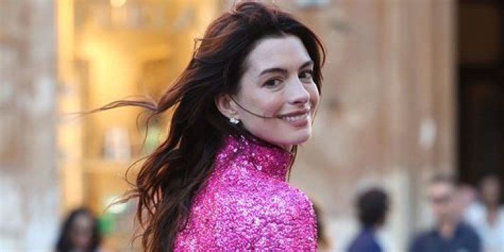 Anne Hathaway's Sister: Uncovering Surprising Discoveries