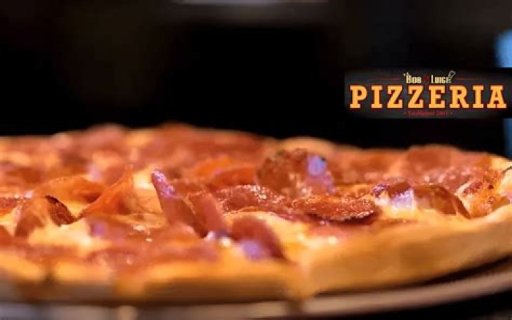 Best Pizza in Andover: Bob & Luigi's