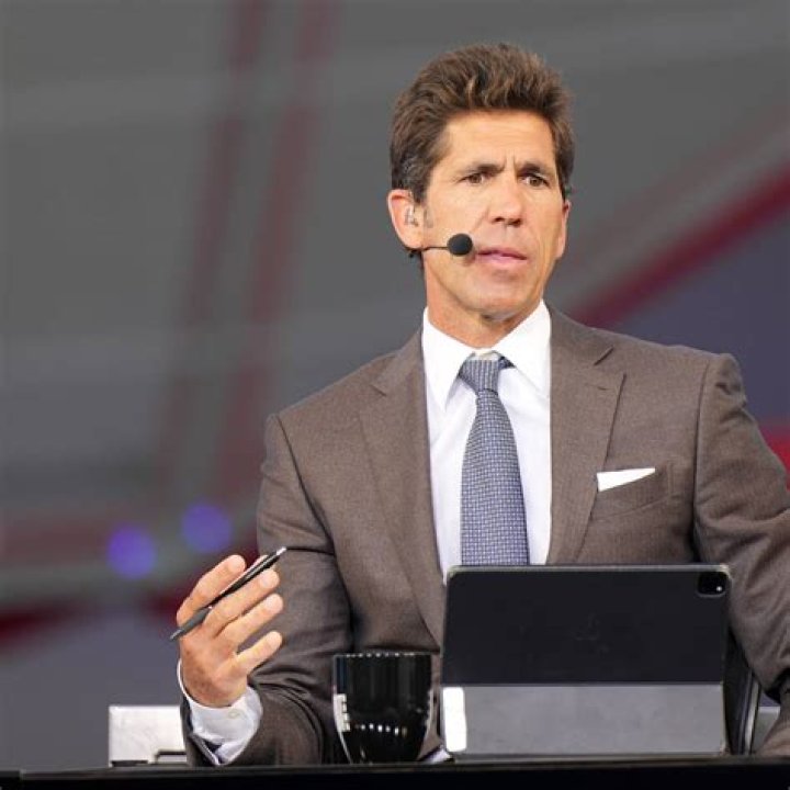 Bob Myers, The Master Agent