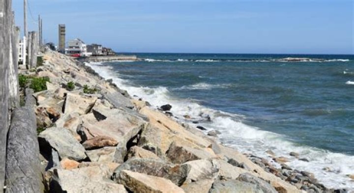 Captivating Coastal Tide: Explore The High Tide At Brant Rock