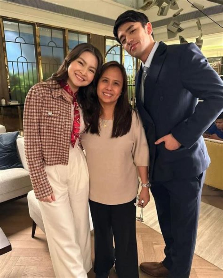 David Licauco's Family Welcomes Elan
