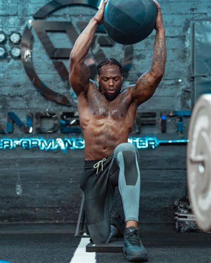 Derrick Henry's Impressive Muscular Development