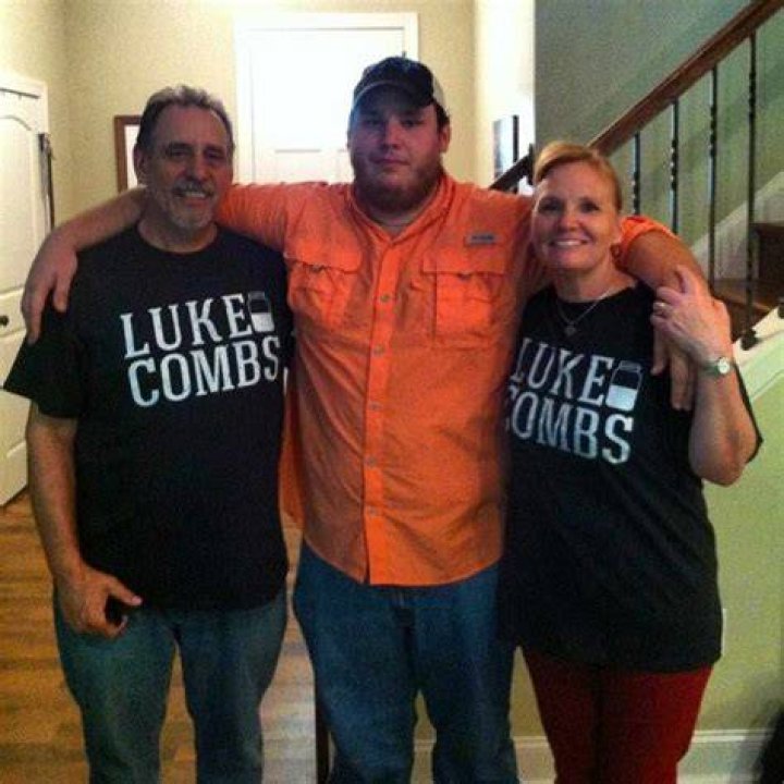 Did Luke Combs Lose A Sibling? The Truth Behind The Rumors
