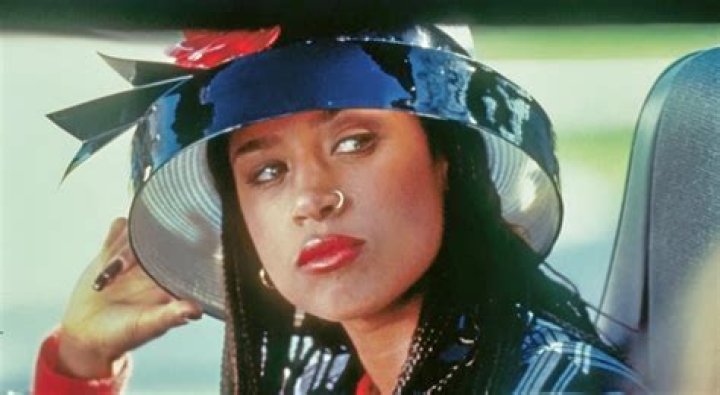 Dionne Davenport (Dee) from Clueless: The Ultimate Guide