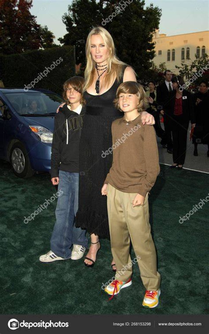 Discover: Daryl Hannah's Children's Journey Now