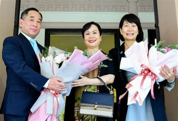 Discover Lik Ling: Tan Chuan-Jin's Wife