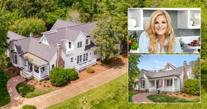 Discover The Enchanting Hideaway Of Garth Brooks: Anna Maria Island Unveiled
