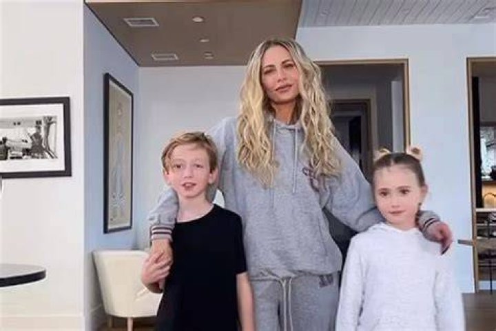 Discoveries And Insights From Dorit Kemsley's Sister, Debbie Lemel Gross