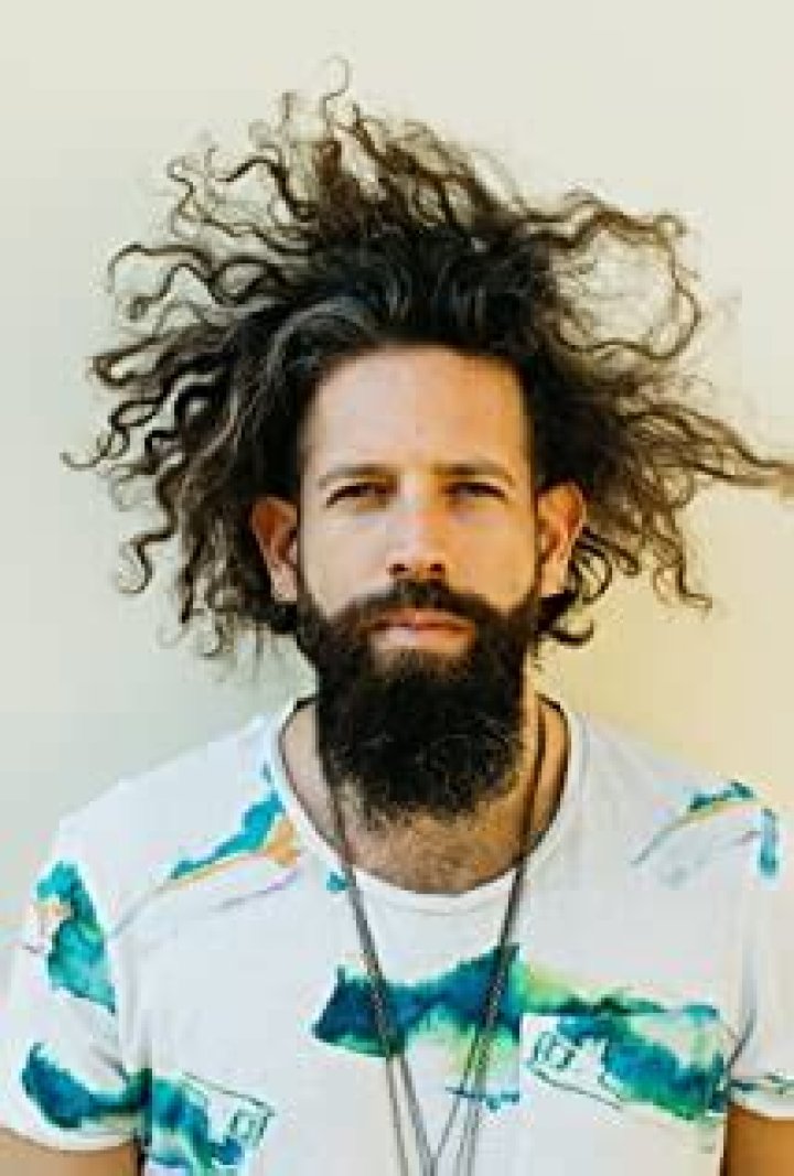 Elan Gale Net Worth 2024: How Much Does He Make?