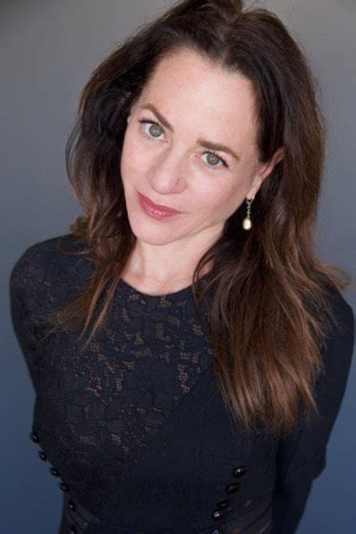 Elissa Middleton's Artistic Mastery And Inspiring Journey