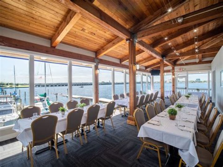 Elite Waterfront Living: Merchants River House At Battery Park