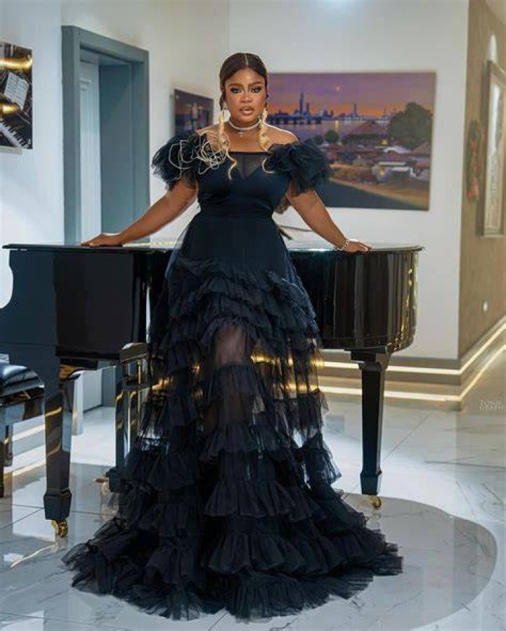 Eniola Ajao's Twin: The Unveiling Of A Unique Bond