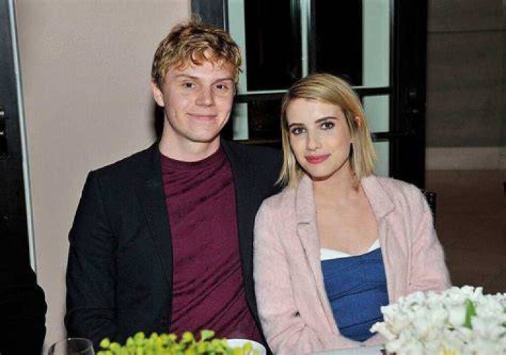 Evan Peters' Relationships: A Deep Dive Into His Romantic Life