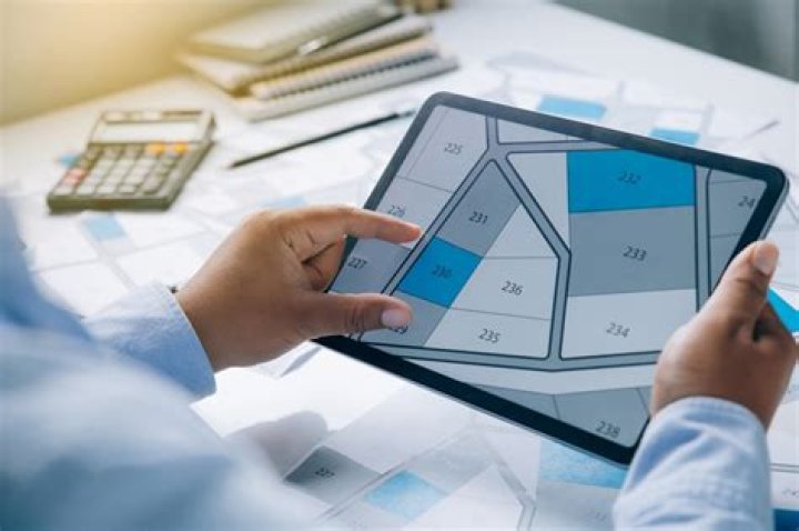 Expert Property Maintenance: 24/7 Solutions & Home Insights