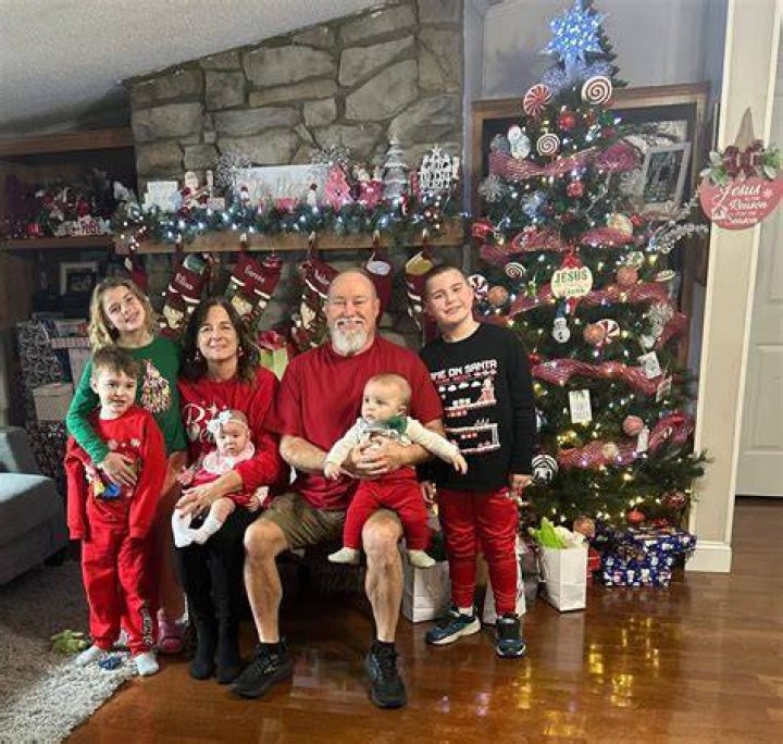 Explore The Legacy: Lynn Noe's Cherished Grandchildren
