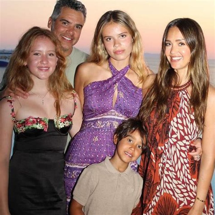 Exploring Jessica Alba's Parents Nationality: A Cultural Mosaic