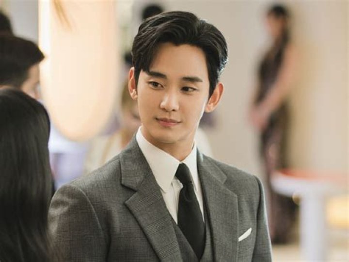 Exploring Kim Soo Hyun's Worth: The Journey Of A Star