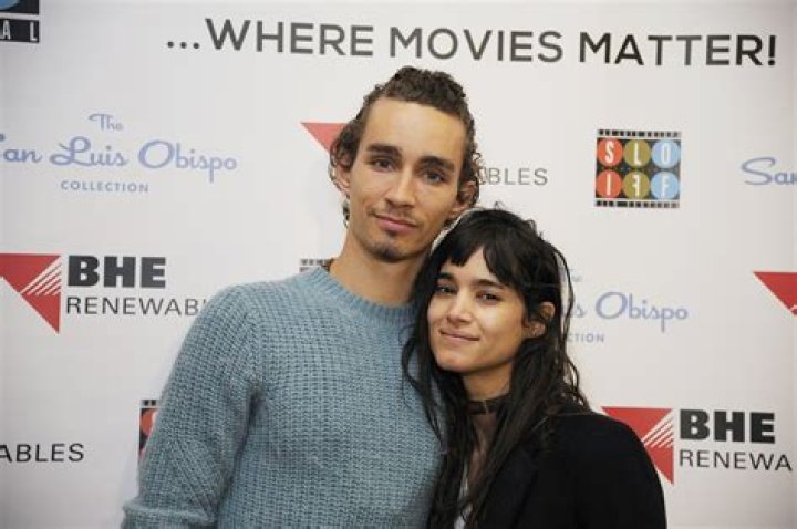Exploring The Enigmatic Robert Sheehan Couple: Love, Life, And Laughter