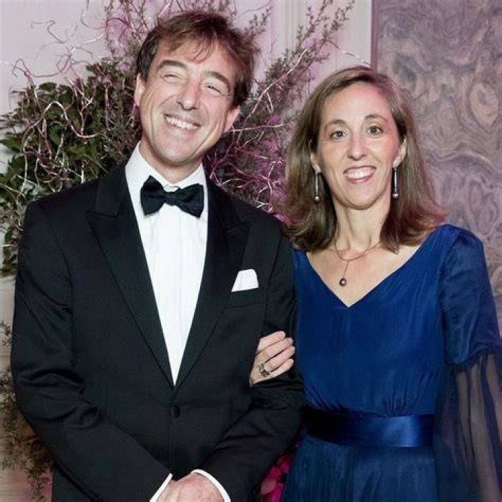 Exploring The "Estelle Husband" Enigma