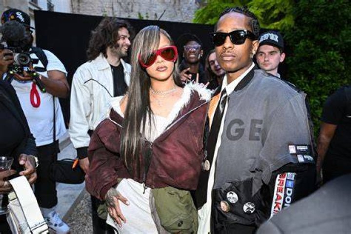 Exploring The Ethnic Heritage Of Rihanna: What Is Rihanna's Race?