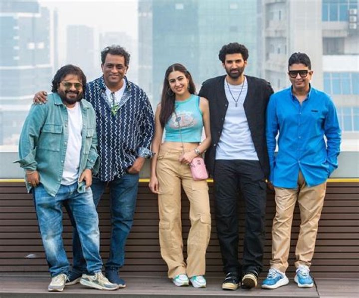 Exploring The Height Of Aditya Roy Kapoor In Feet