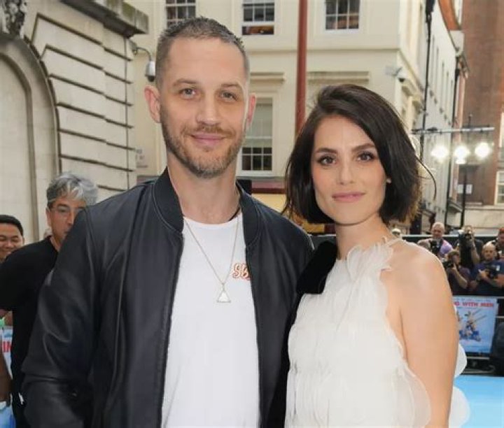Exploring The Tom Hardy Girlfriend List: A Journey Through His Romantic Life