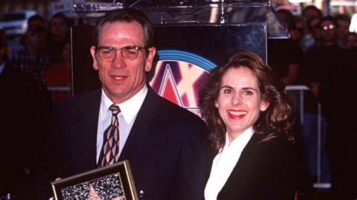 Exploring The "Tommy Lee Jones And Kimberlea Cloughley" Connection