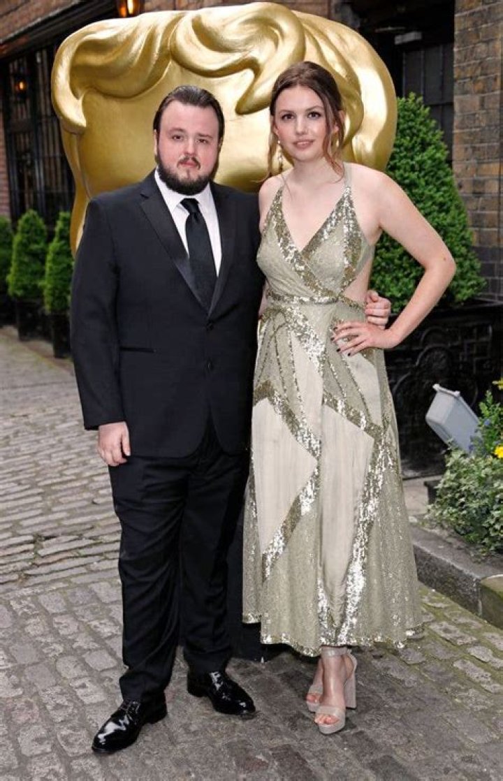 Hannah Murray: Beyond Skins & GOT Husband & Life?