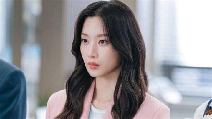 Is Moon Ga Young Engaged? Unraveling The Rumors Surrounding The Popular Actress