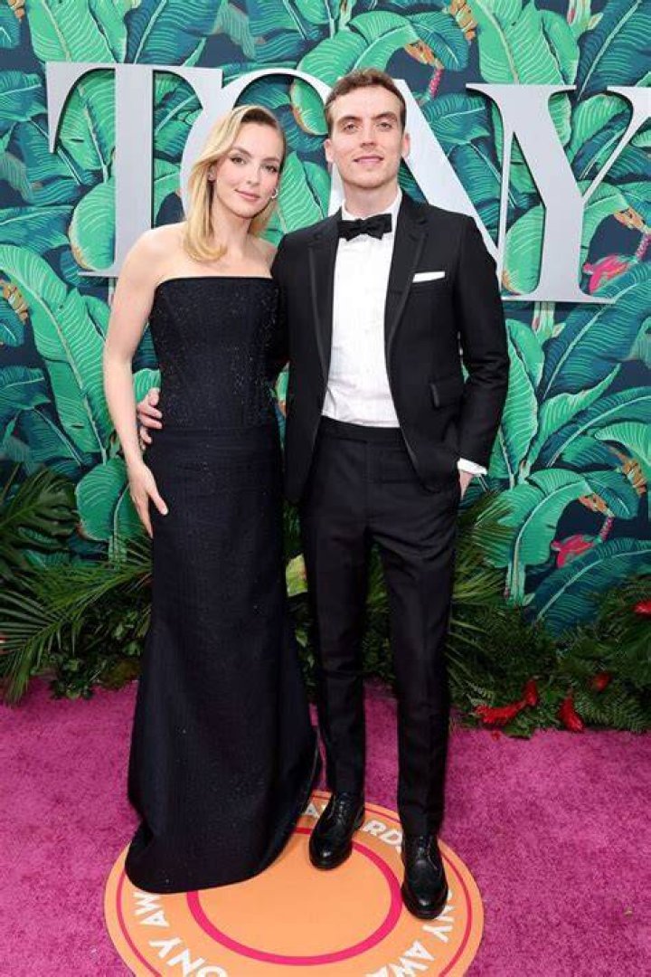 Jodie Comer's Relationship Status In 2024: The Latest Rumors And Updates
