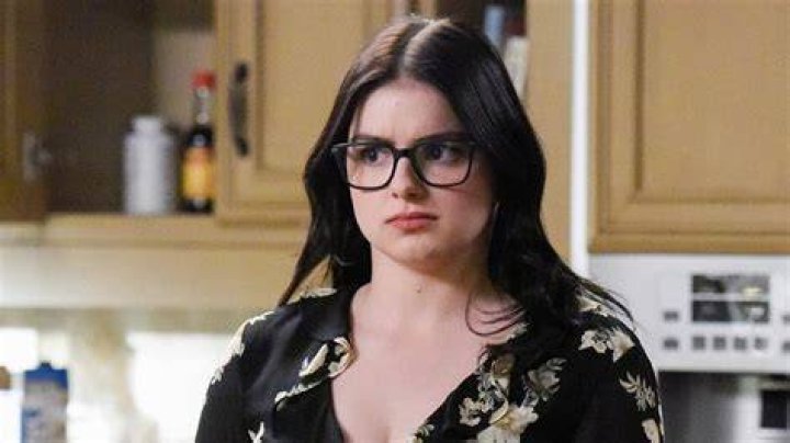 Lily Phillips And Luke Cooper In "Modern Family"