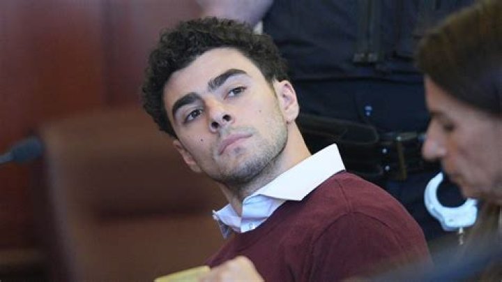 Luigi Mangione: Murder Case &amp; Viral Photos