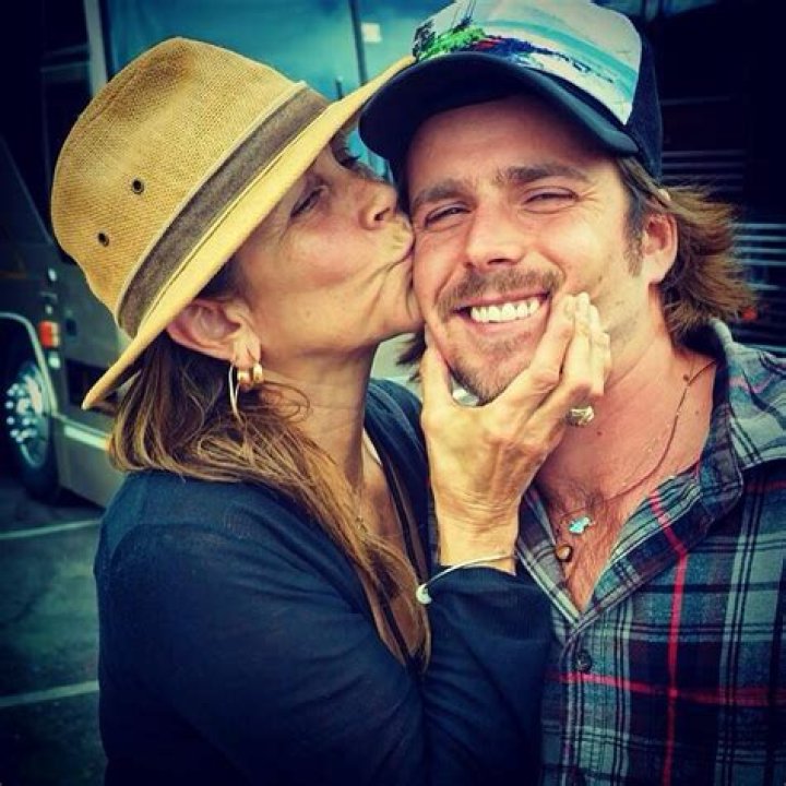 Lukas Nelson's Marriage & Career: Unveiling the Truth - [2024]