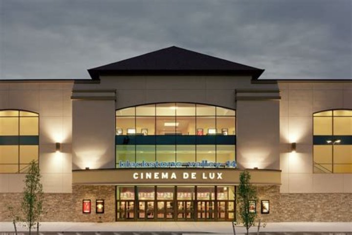 Lux Cinema: Showtimes, Tickets & Reviews
