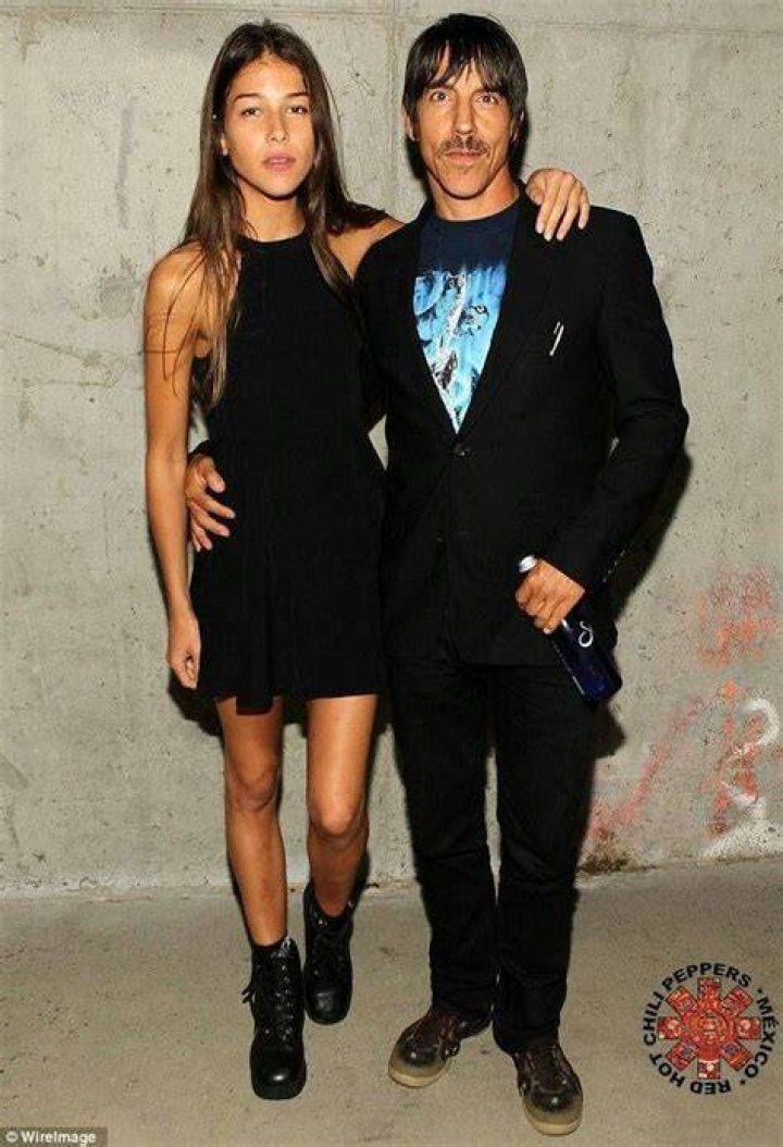 Meet The 19 Year Old Girlfriend Of Red Hot Chili Peppers' Anthony Kiedis