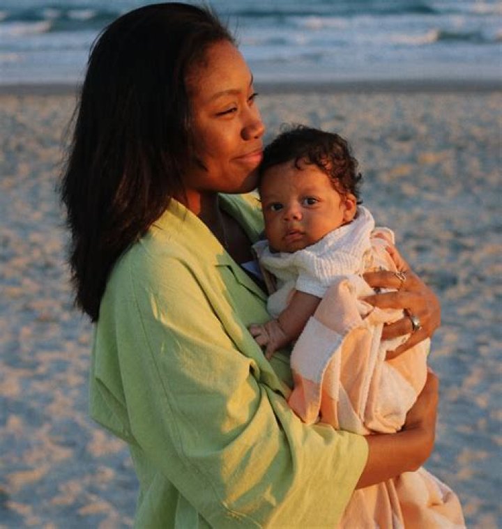 Mika Kleinschmidt: A Journey Through Motherhood