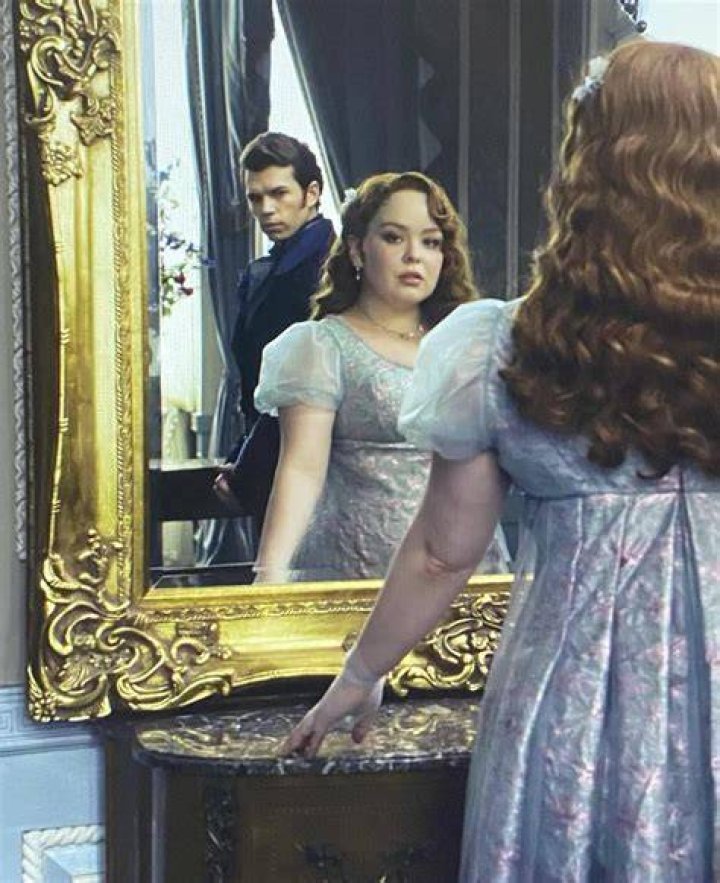 Mirror Scene Chapter Unfolds The Romance In Romancing Mr. Bridgerton