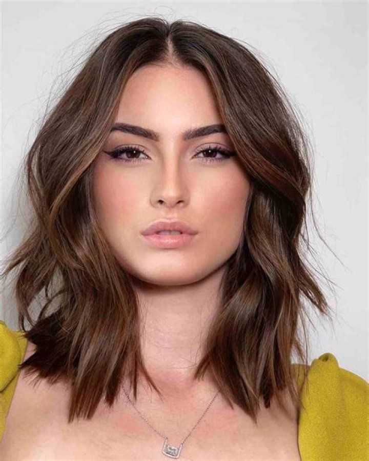 Modern Bob Hairstyles for Square Faces: Chic & Stylish!