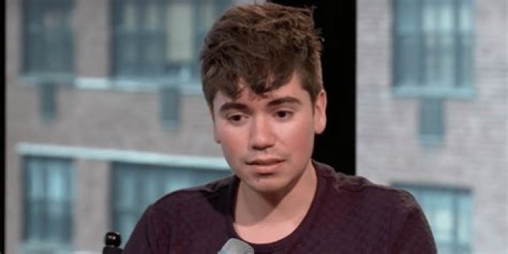 Noah Galvin: A Girl's Perspective On Identity And Expression