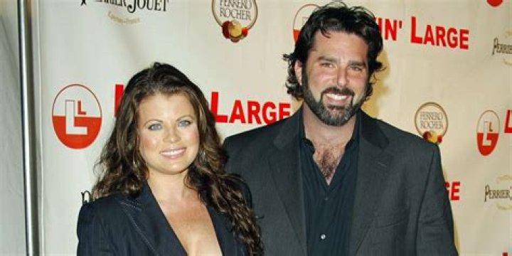 Paul Cerrito: Yasmine Bleeth's Husband