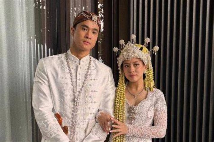Rahasia Hubungan Becky G Dan Pacarnya Yang Lebih Tua