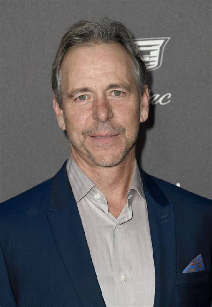 Robert Treveiler's Actor Wiki Bio