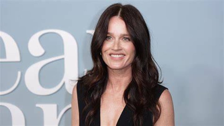Robin Tunney: Masterful Actress Capsizes The Silver Screen