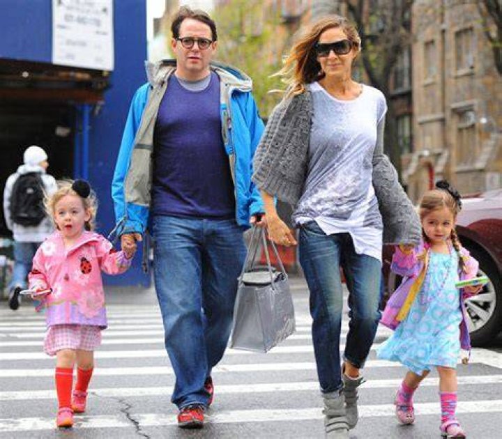 Sarah Jessica Parker Height & Measurements: What You Need to Know