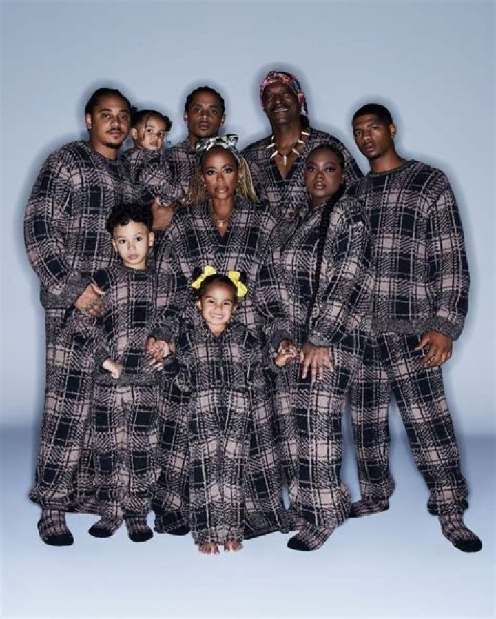 Snoop Dogg: Wife, Kids, and Family Life