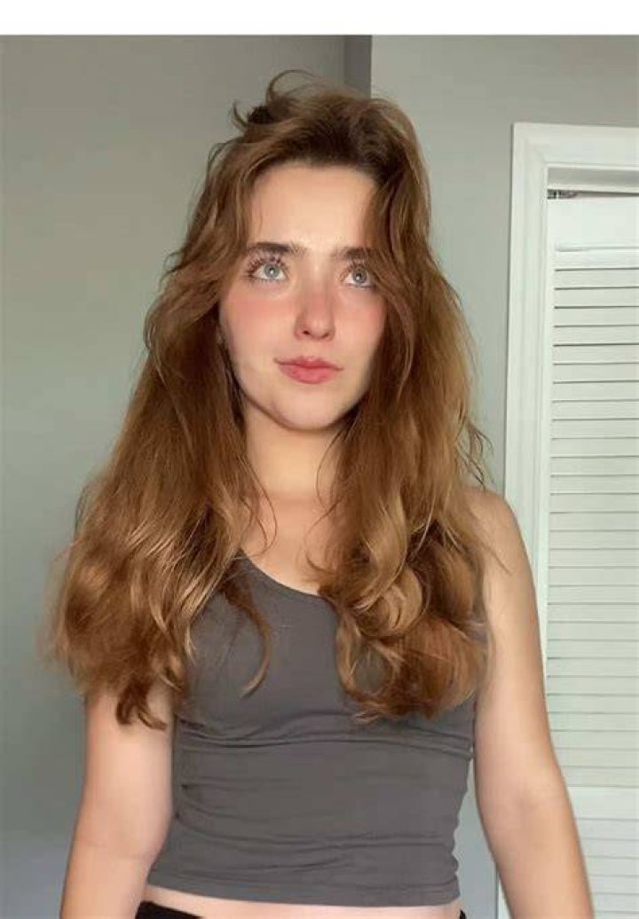 Sophia Viotto: TikTok, Instagram &amp; More