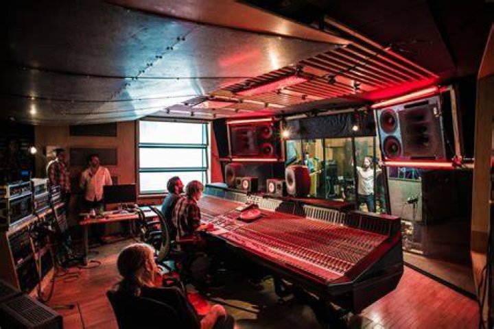 Steve Howet: The Architect Behind Awe-Inspiring Music